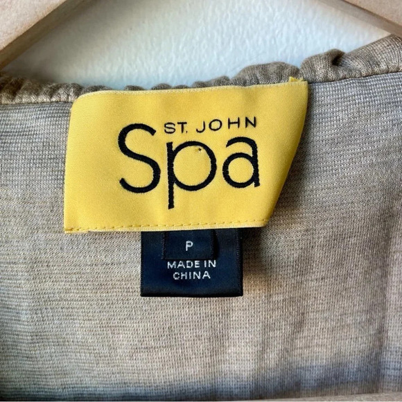 St John Spa Viscose  Zip Sweater - Picture 3 of 8